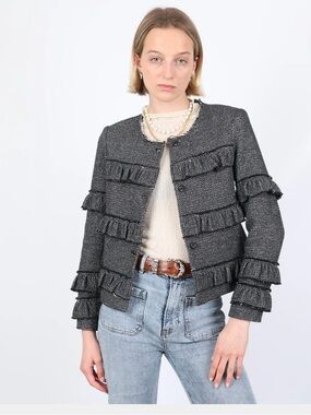 Club Monaco Sz0, but can fit a small black/silver Ruffle Boucle Tweed Jacket